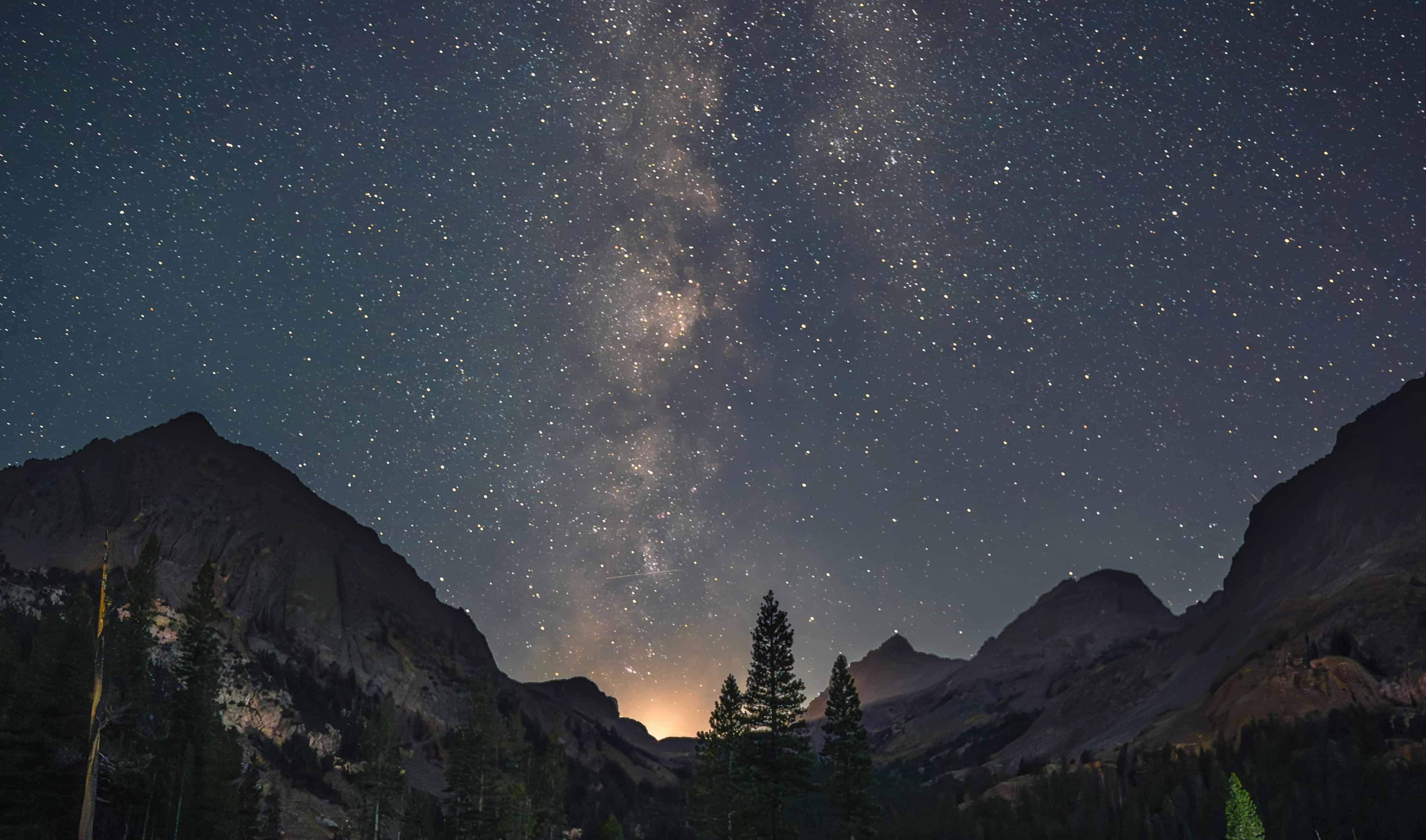 Nightsky and Stars Unsplash cropped